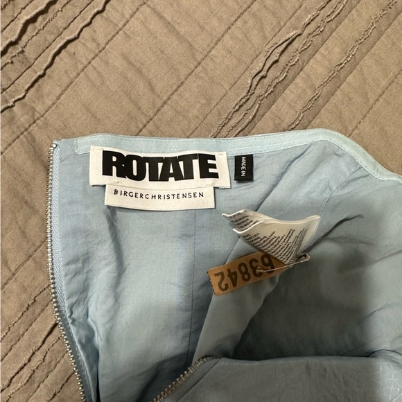 Rotate set (light blue not brown) - Picture 4 of 9